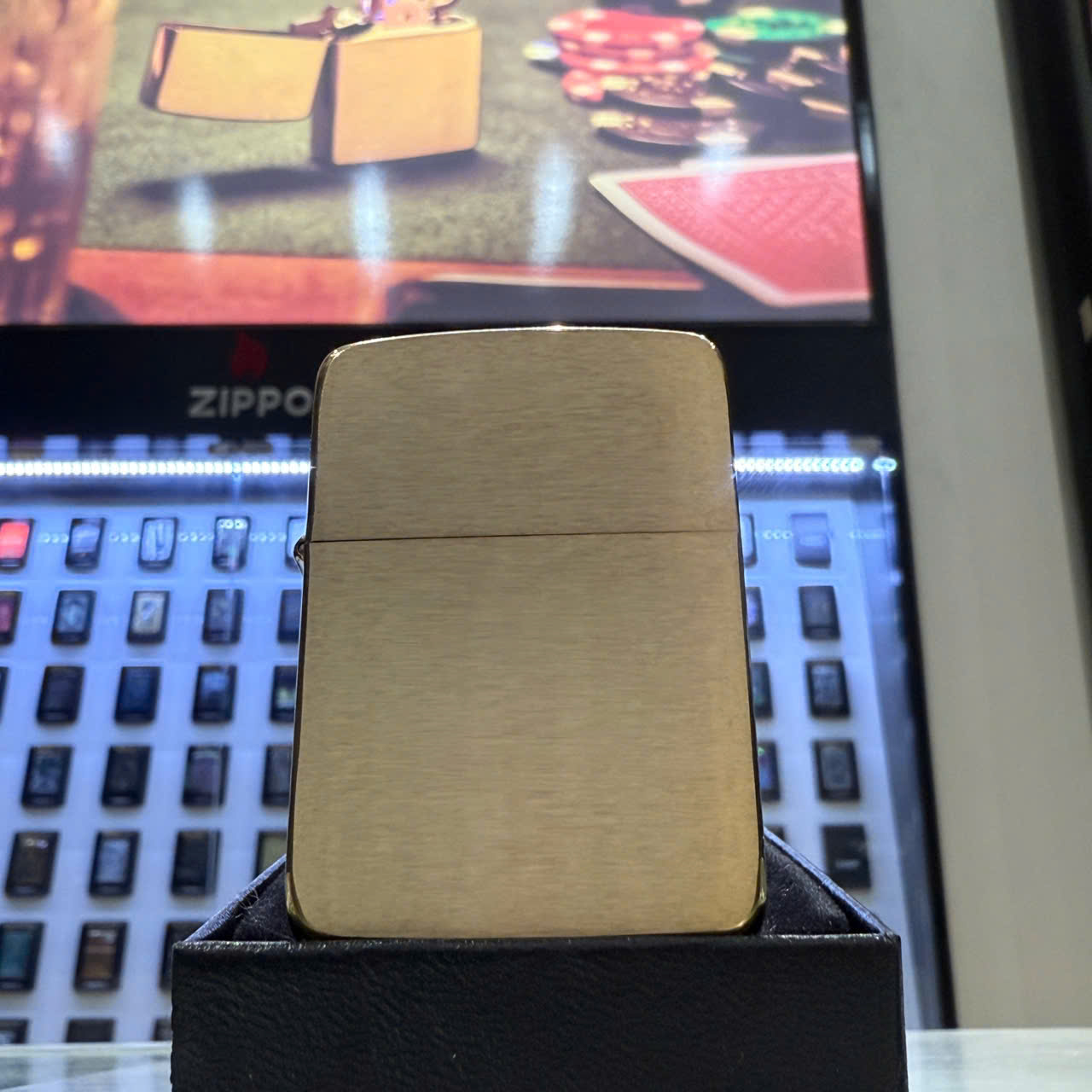 Zippo Replica Brushed Brass 1941B - Hình ảnh 2