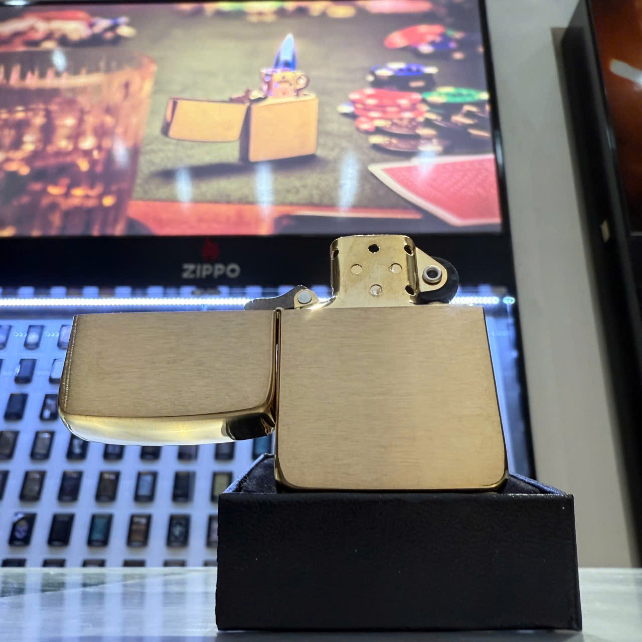 Zippo Replica Brushed Brass 1941B - Hình ảnh 4