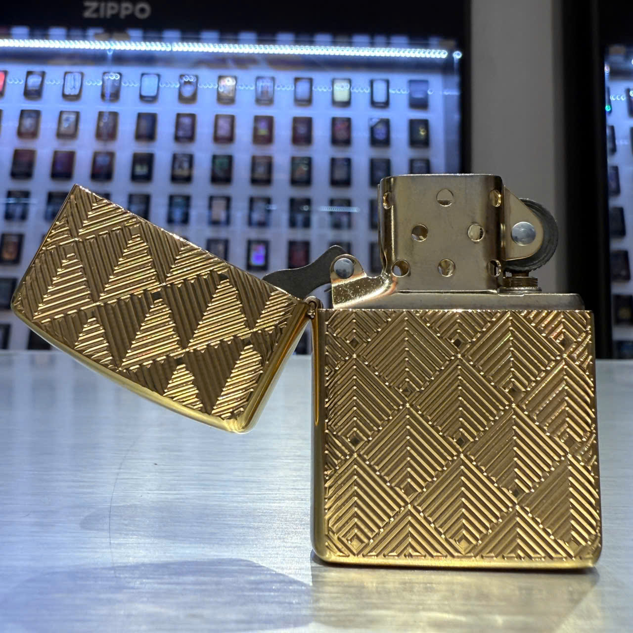 Zippo 48570 Armor Pattern Design - Hình ảnh 4