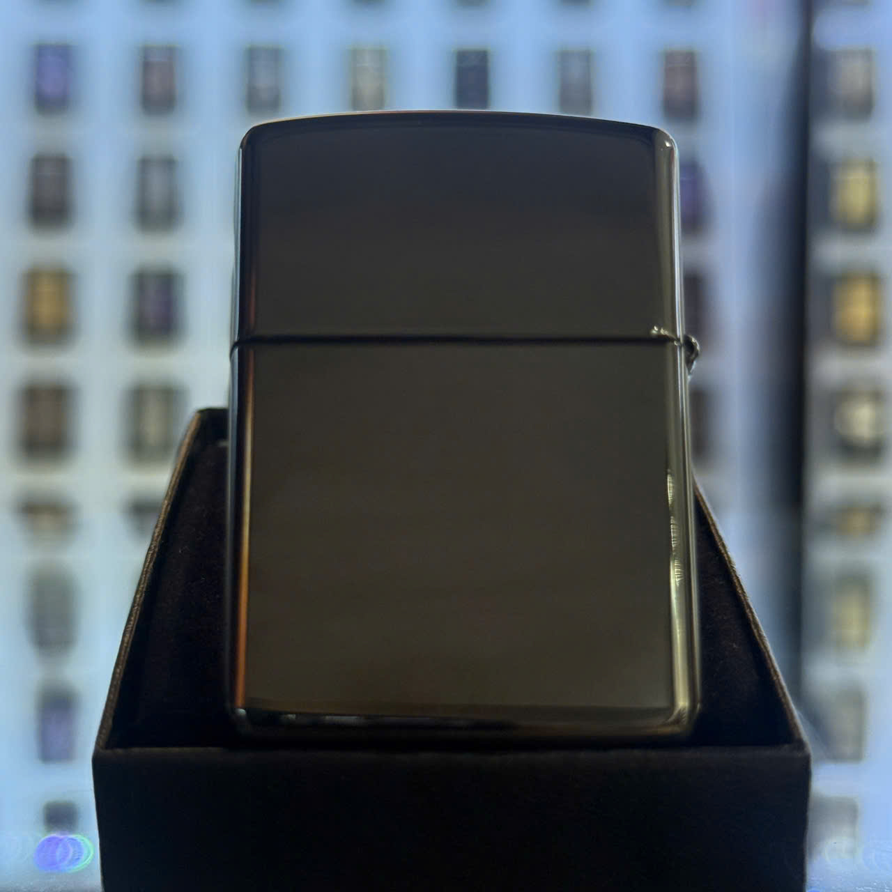 Zippo 46402 Armor High Polish Black Flame Design - Hình ảnh 3